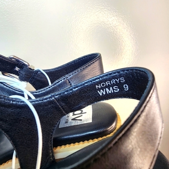 DV by DOLCE VITA Norrys Strapped Heels Size 9 - Picture 6 of 12